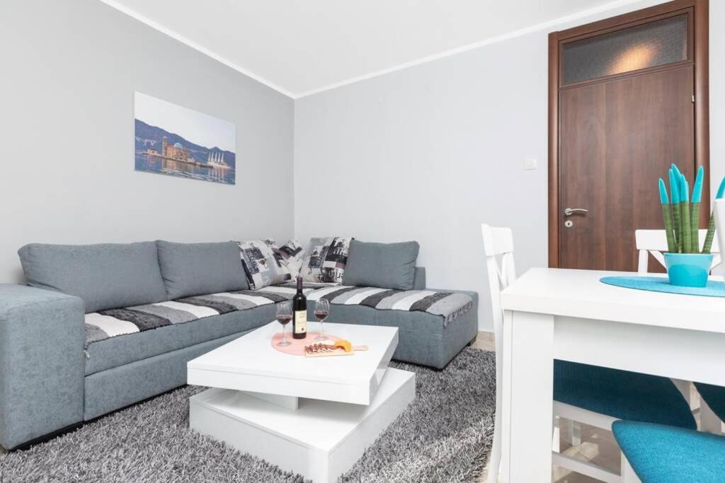 Apartment Milos 코토르 외부 사진